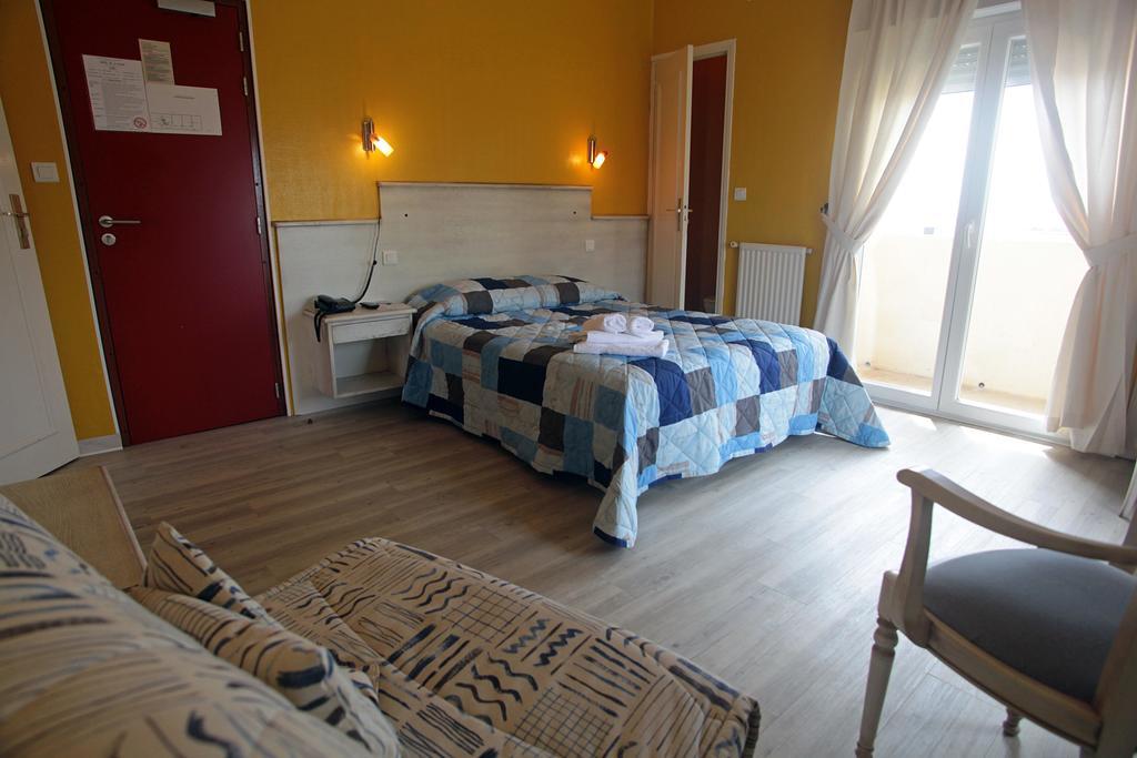 Hotel De La Plage 2 Etoiles Valras-Plage Szoba fotó