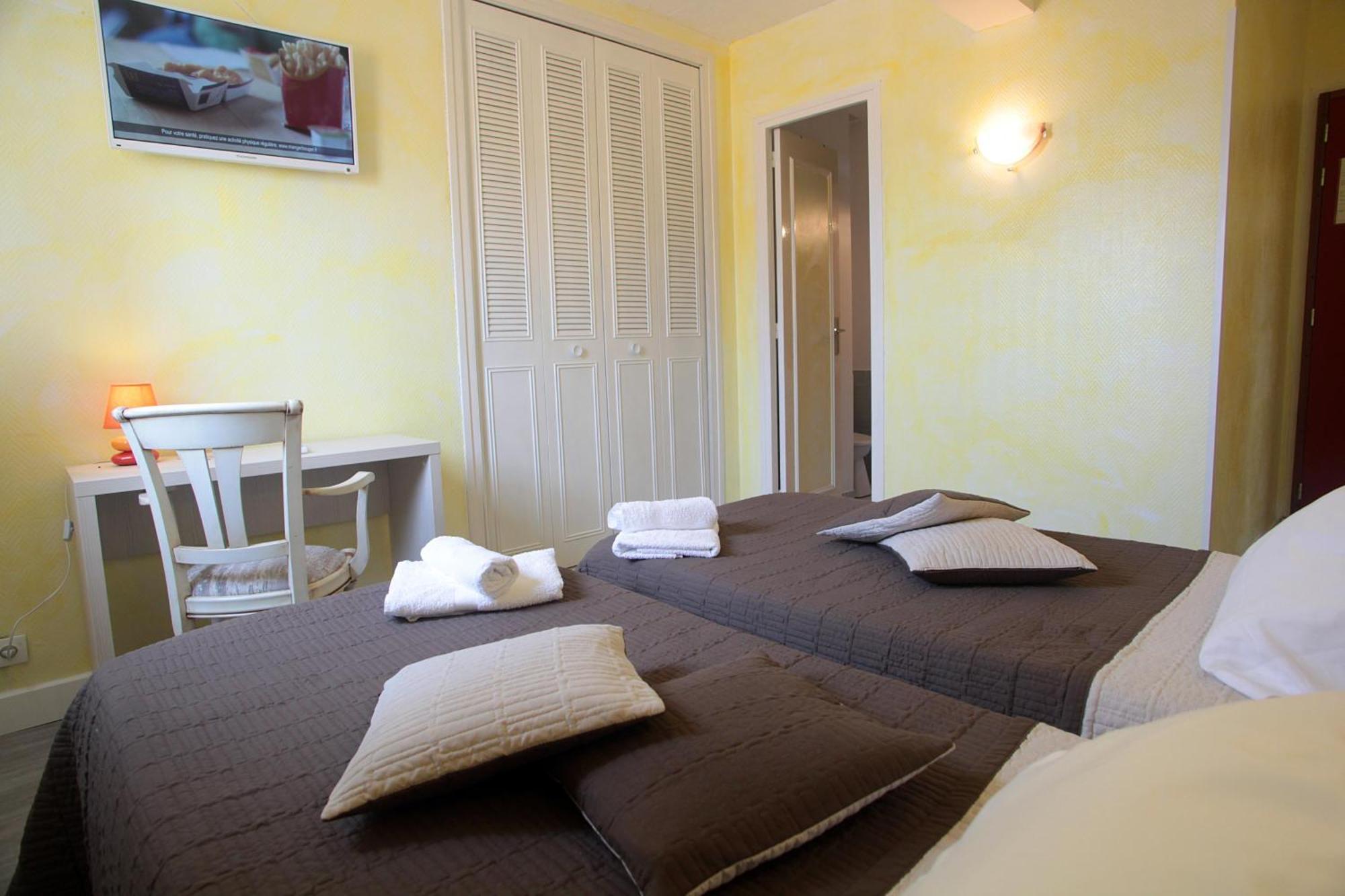 Hotel De La Plage 2 Etoiles Valras-Plage Szoba fotó