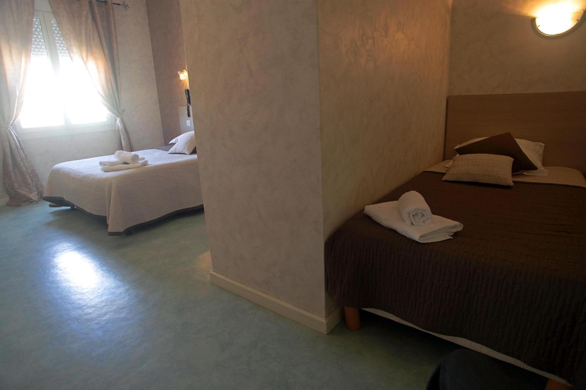 Hotel De La Plage 2 Etoiles Valras-Plage Szoba fotó