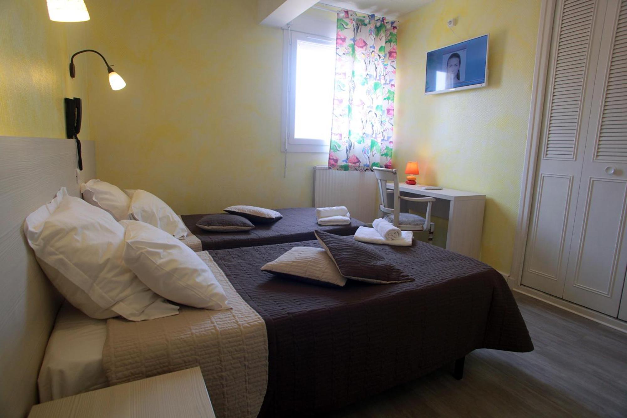 Hotel De La Plage 2 Etoiles Valras-Plage Szoba fotó