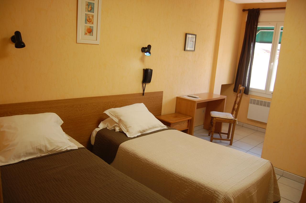 Hotel De La Plage 2 Etoiles Valras-Plage Kültér fotó