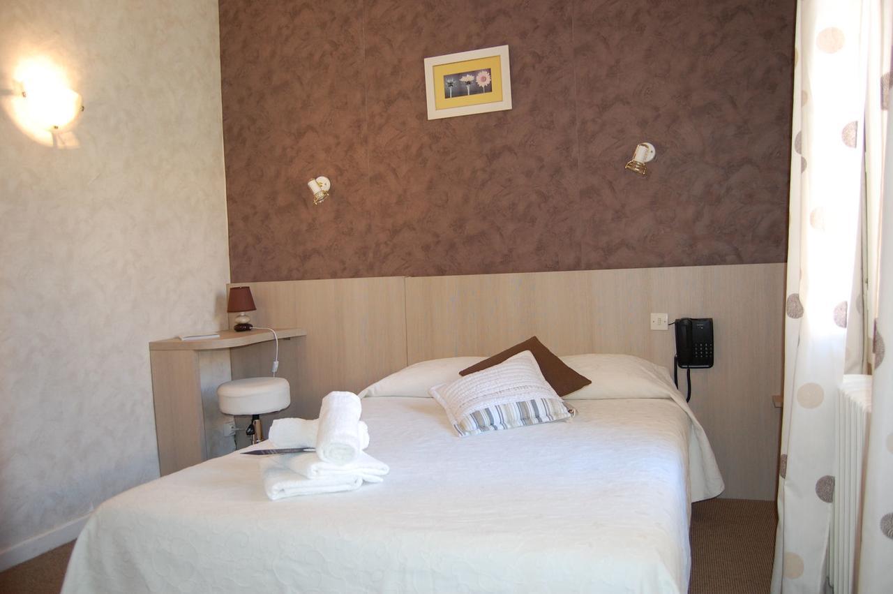 Hotel De La Plage 2 Etoiles Valras-Plage Kültér fotó